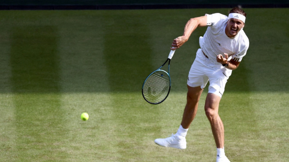 Mit viel M&uuml;he und starken Nerven: Zverev in Runde zwei