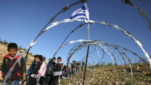 Tropas israel&iacute;es lanzan gases lacrim&oacute;genos contra ni&ntilde;os de una escuela en Cisjordania
