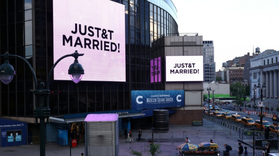 "JUST&T MARRIED!" - Taylor Swift und Travis Kelce feiern Hochzeit mit rund 1000 G&auml;sten