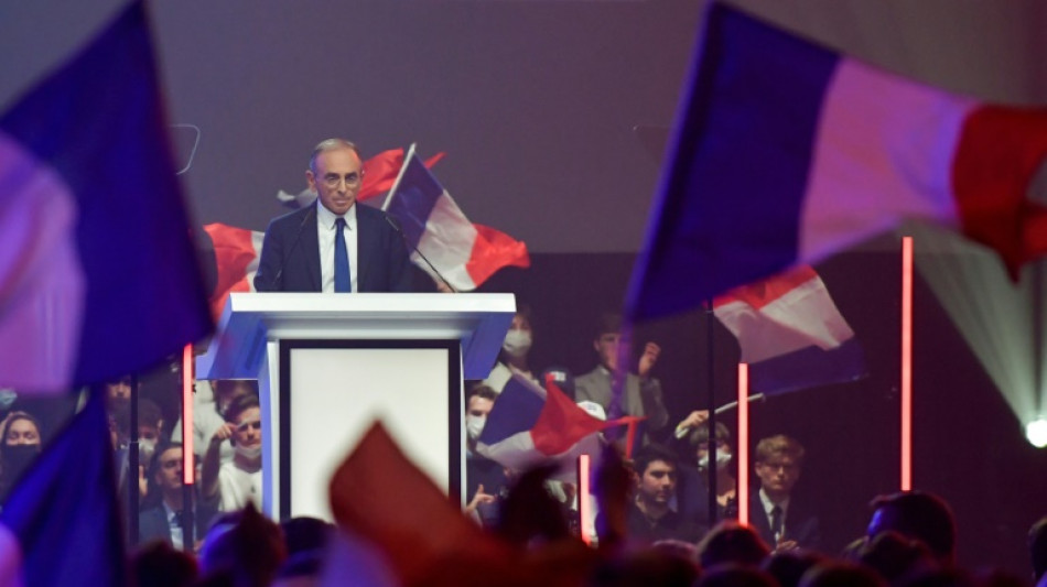 Pr&eacute;sidentielle: Zemmour critique "l'assistanat" &agrave; Lille, Le Pen attendue &agrave; Reims
