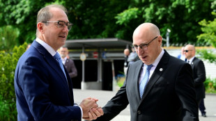 Dobrindt und Selen stellen Verfassungsschutzbericht vor