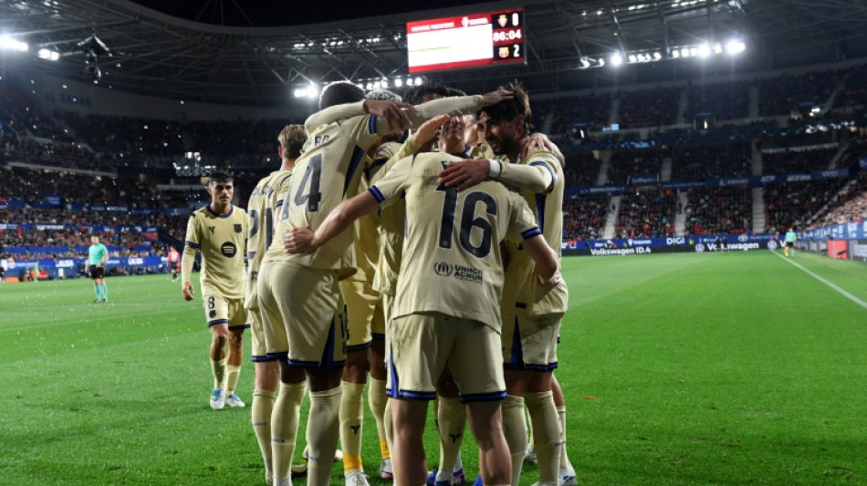 Barcelona on verge of Liga title, Villarreal secure top four