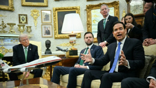 EEUU aumenta presi&oacute;n sobre Cuba mientras la isla lucha contra masivo apag&oacute;n