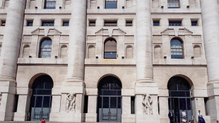 Borsa: Milano allunga il passo (+0,4%) con Leonardo e Generali