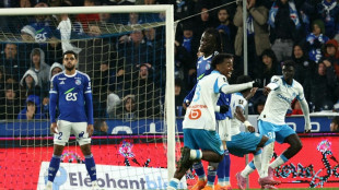 Olympique de Marselha vence na visita ao Strasbourg e assume liderança da Ligue 1