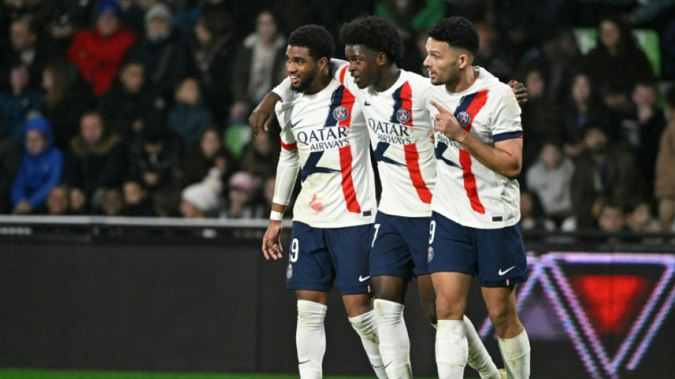 Teenage pair Ndjantou, Mbaye star as PSG beat Metz to go top