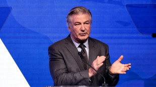 Divulgan tráiler de la cinta de Baldwin marcada por muerte en el set