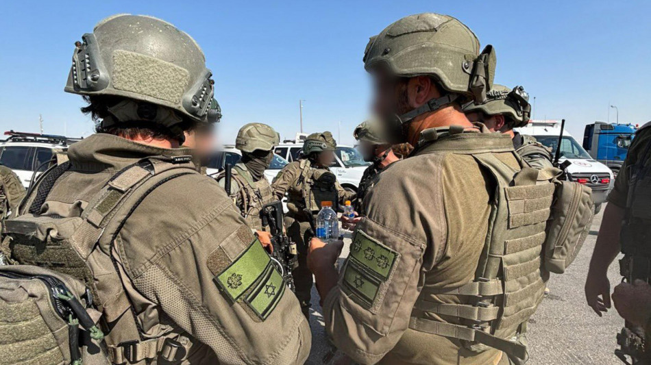 Raid israeliani in Libano, 'colpito sito Hezbollah'