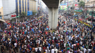 Manifestantes en Banglad&eacute;s asaltan una prisi&oacute;n y liberan a cientos de presos
