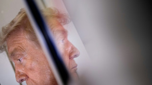 Democratas acusam Trump de corrup&ccedil;&atilde;o no mercado de a&ccedil;&otilde;es