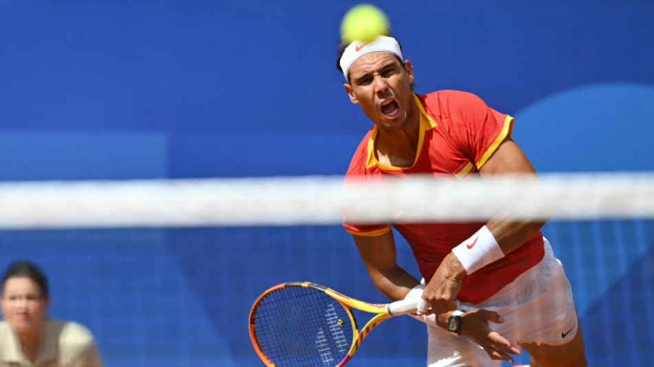 Fit, aber mit M&uuml;he: Nadal auch im Einzel weiter