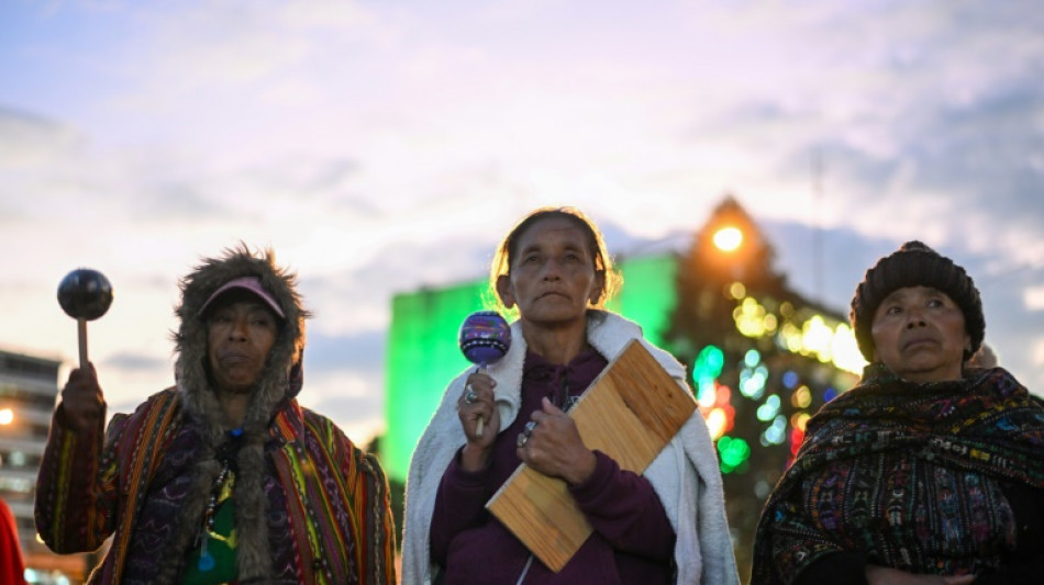 Guatemaltecos fazem peregrina&ccedil;&atilde;o natalina pela democracia e contra a corrup&ccedil;&atilde;o