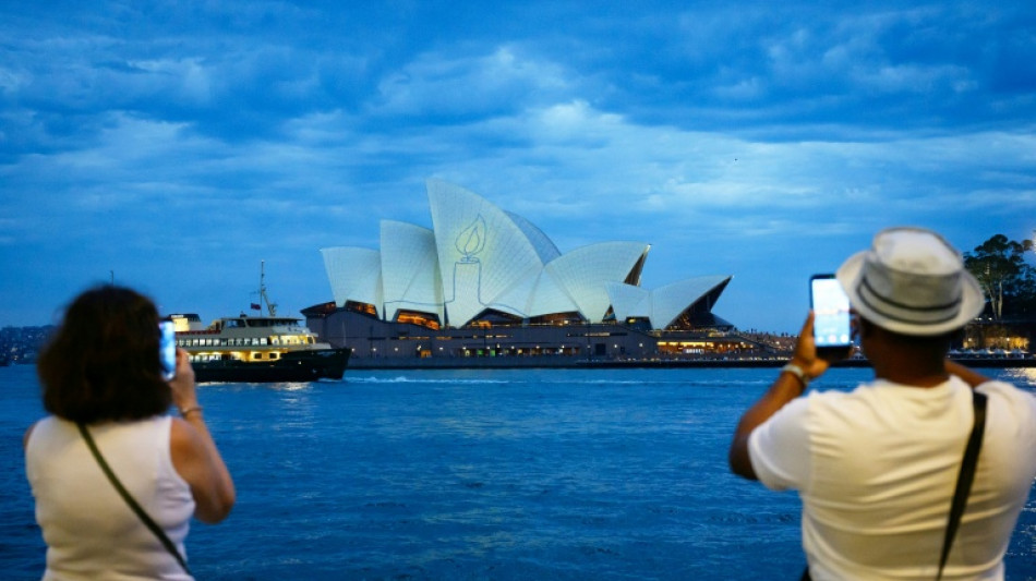 Israeli president visits Australia after Bondi Beach attack