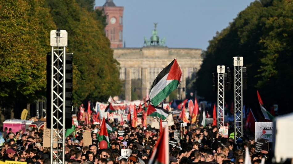 Zehntausende Menschen demonstrieren in Berlin für Ende des Gaza-Krieges