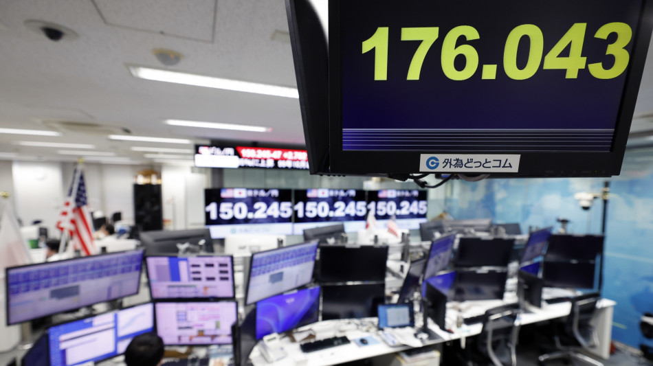 Borsa: Asia scivola su timori banche regionali Usa, male la Cina