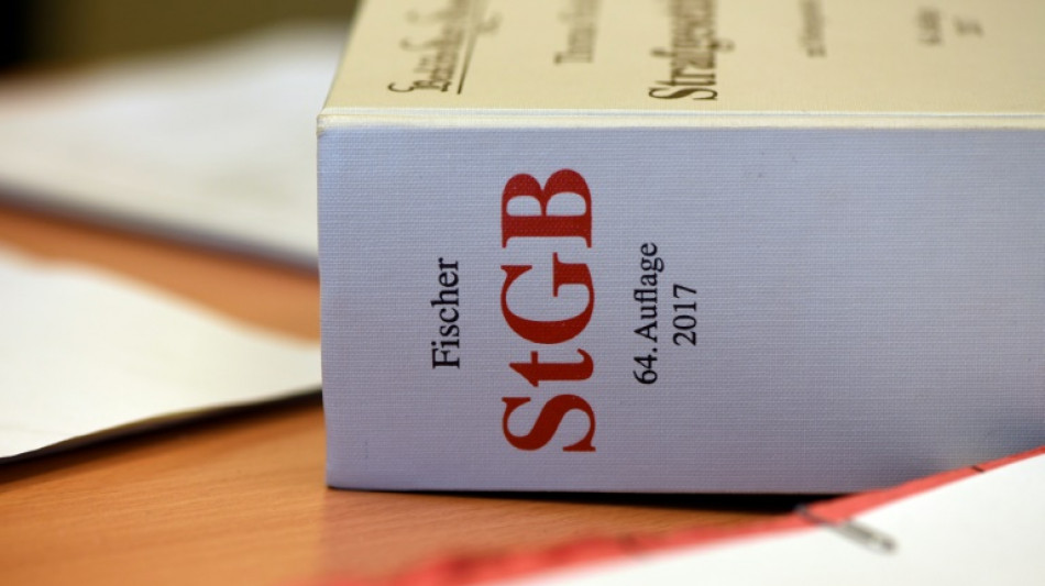 Zwei Jahre Haft auf Bew&auml;hrung f&uuml;r IS-Unterst&uuml;tzerin in Frankfurt am Main
