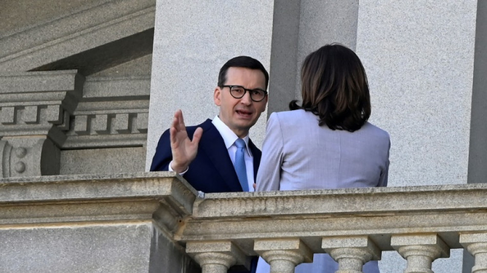 Primer ministro polaco critic&oacute; la "miop&iacute;a" europea ante China tras visita de Macron 