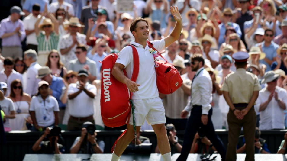 Fery expects to thrive in spotlight after Wimbledon fairytale
