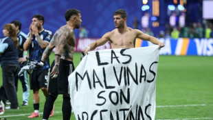 UK minister urges FIFA to investigate Argentina over World Cup Falklands banner