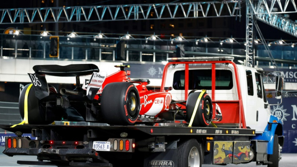 F1: les premiers essais libres &agrave; Las Vegas arr&ecirc;t&eacute;s apr&egrave;s 10 minutes