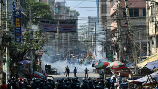 Zara, H&M, Aldi: Textilproduktion durch Proteste in Bangladesch beeintr&auml;chtigt