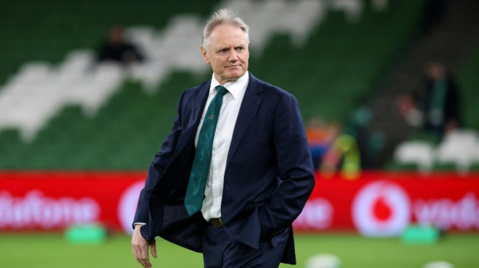 Hooper's Australia 'completely believe' in Schmidt despite horror run
