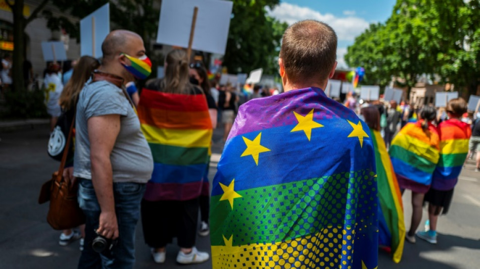 La UE no prohibir&aacute; terapias de conversi&oacute;n para personas LGBT+, pero impulsar&aacute; a Estados miembros a hacerlo