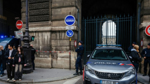 Spektakulärer Einbruch im Pariser Louvre: Polizei fahndet nach vier Dieben