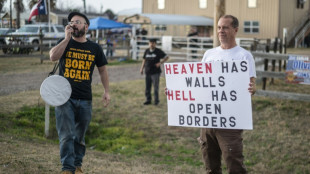 El "ej&eacute;rcito de Dios" llega a frontera de EEUU para protestar contra migraci&oacute;n