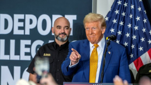 En la recta final Trump se aleja a&uacute;n m&aacute;s del centro