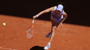 Swiatek, Svitolina cruise into French Open third round