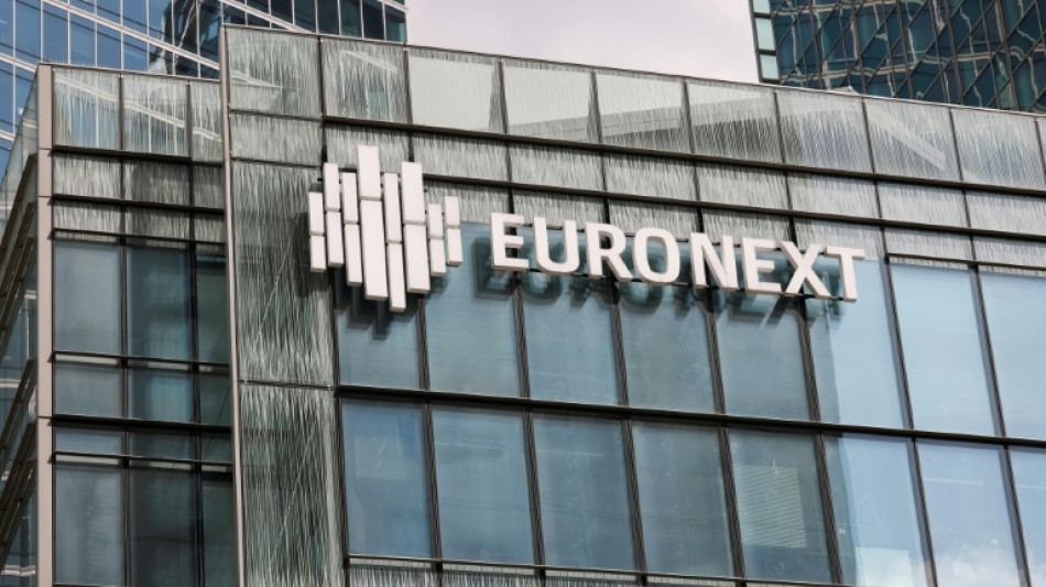 La Bourse de Paris atone, prudente face &agrave; l'Ukraine et avant des donn&eacute;es am&eacute;ricaines