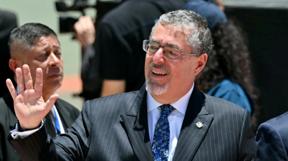 El presidente de Guatemala dice que la salida de la fiscal sancionada es el fin de la "perversi&oacute;n" judicial