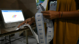 Oposi&ccedil;&atilde;o considerar&aacute; 'nula' eventual 'certifica&ccedil;&atilde;o' da reelei&ccedil;&atilde;o de Maduro na Venezuela