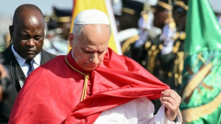 Papa Le&atilde;o XIV chega em Angola durante viagem pela &Aacute;frica ofuscada por Trump